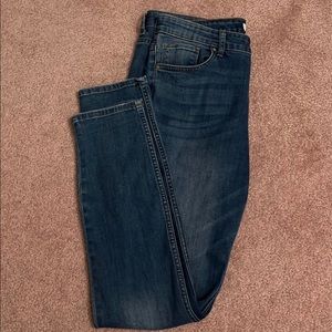 H&M medium wash skinny jeans